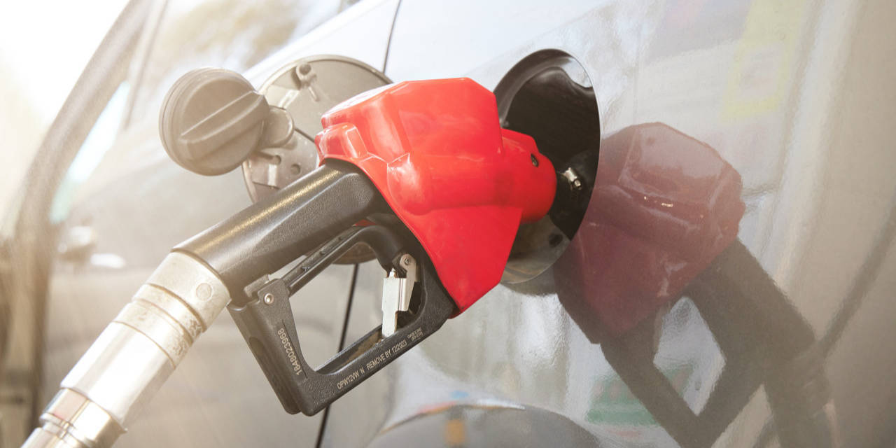 皇冠信用网怎么租_国家发展改革委:4月17日24时起皇冠信用网怎么租,国内汽、柴油价格每吨分别降低480元和465元