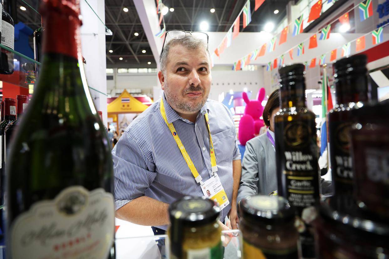 皇冠信用网申请条件_中美交锋异常激烈皇冠信用网申请条件,潜伏在中国人身边的美国货,却赚的盆满钵满