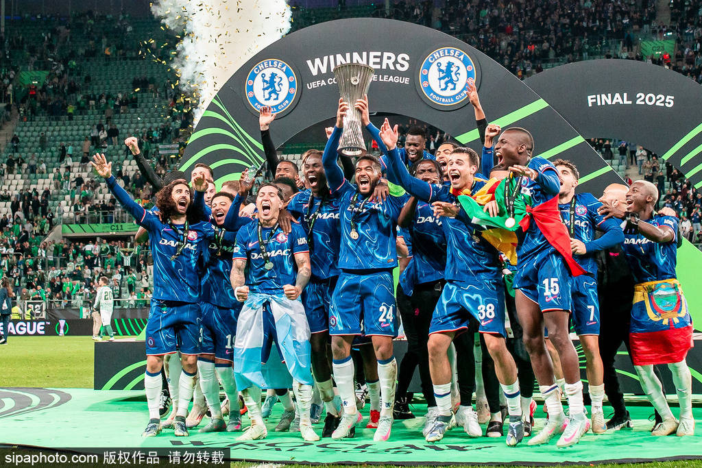 皇冠信用网庄家_欧战全满贯皇冠信用网庄家!欧协-桑乔建功帕尔默2助 切尔西4-1贝蒂斯夺冠