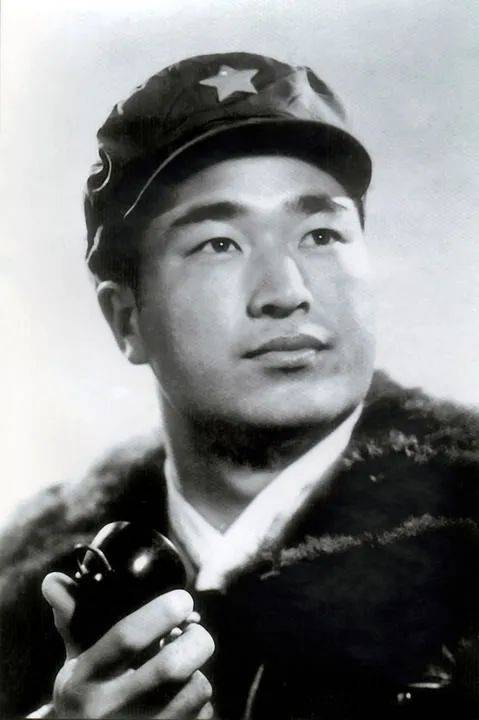 如何代理皇冠信用网_许其亮同志生平照片