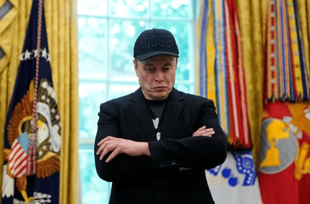 皇冠信用网会员账号_痛骂特朗普忘恩负义后皇冠信用网会员账号,马斯克预感自己下场不妙,后悔来不及了