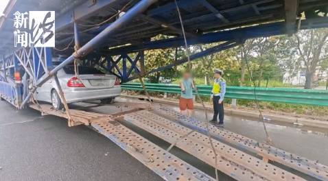 巴黎圣日耳曼v博塔福格RJ _上海高速惊现52米“贪吃车”巴黎圣日耳曼v博塔福格RJ !民警惊了:你这不是火车啊!