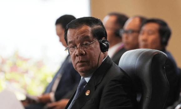 多特蒙德Vs蒙特雷_只剩255席多特蒙德Vs蒙特雷,佩通坦拒绝下台,一架泰专机直飞中国,执政党要自救