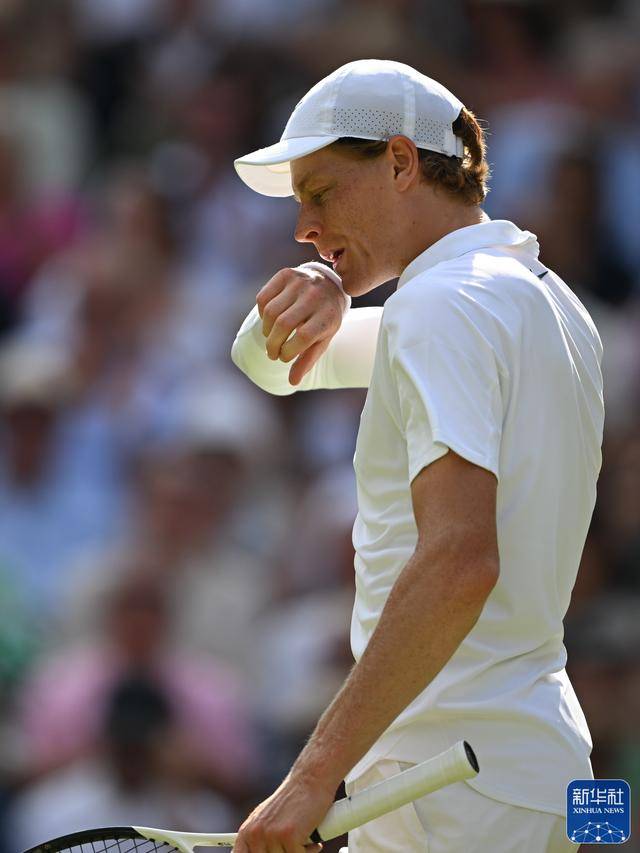 hga050皇冠手机版_新华图讯|辛纳首夺温网男单冠军