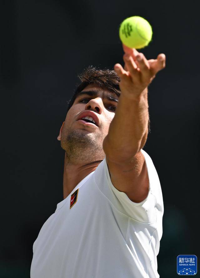 hga050皇冠手机版_新华图讯|辛纳首夺温网男单冠军