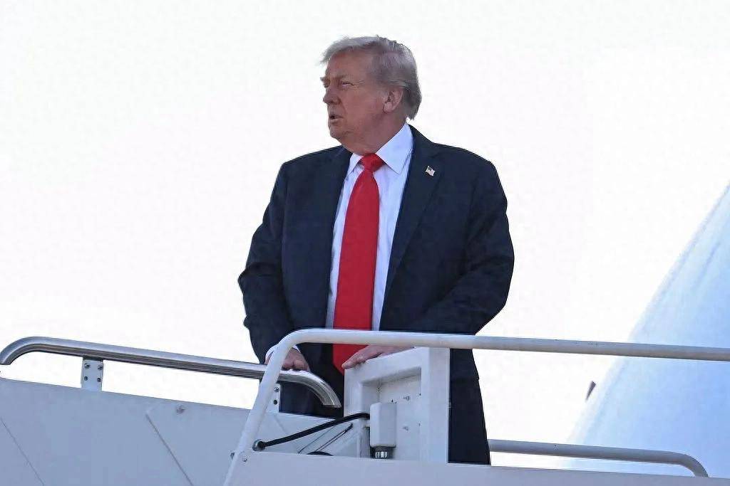 皇冠信用网会员开户_特朗普已出发皇冠信用网会员开户,带了这些人