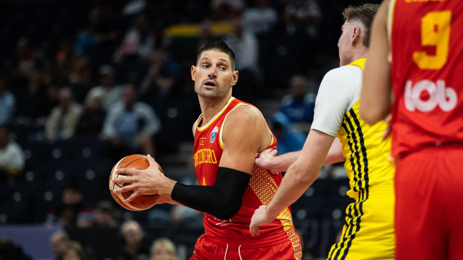 布轮斯维克vs比勒费尔德_欧洲杯综述：德国狂胜英国63分 申京连续三场20+5+5