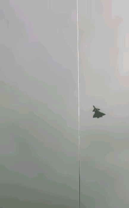 皇冠信用盘结算日是哪天_挂满14枚导弹皇冠信用盘结算日是哪天,狙杀还是屠杀?歼-20野兽模式,预示西太平洋变天