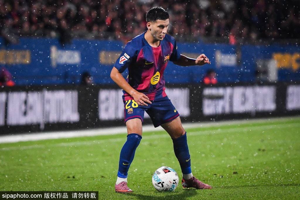 皇冠信用盘_巴塞罗那4-1惨败塞维利亚:佩德里缺阵暴露深层问题皇冠信用盘,弗里克战术再遭质疑
