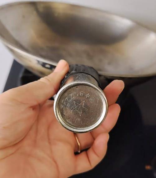 皇冠信用網代理申条件
_铁锅用了二三十年仍不粘不锈皇冠信用網代理申条件
,女子在线寻厂家想“再买一个”,厂家称已停产