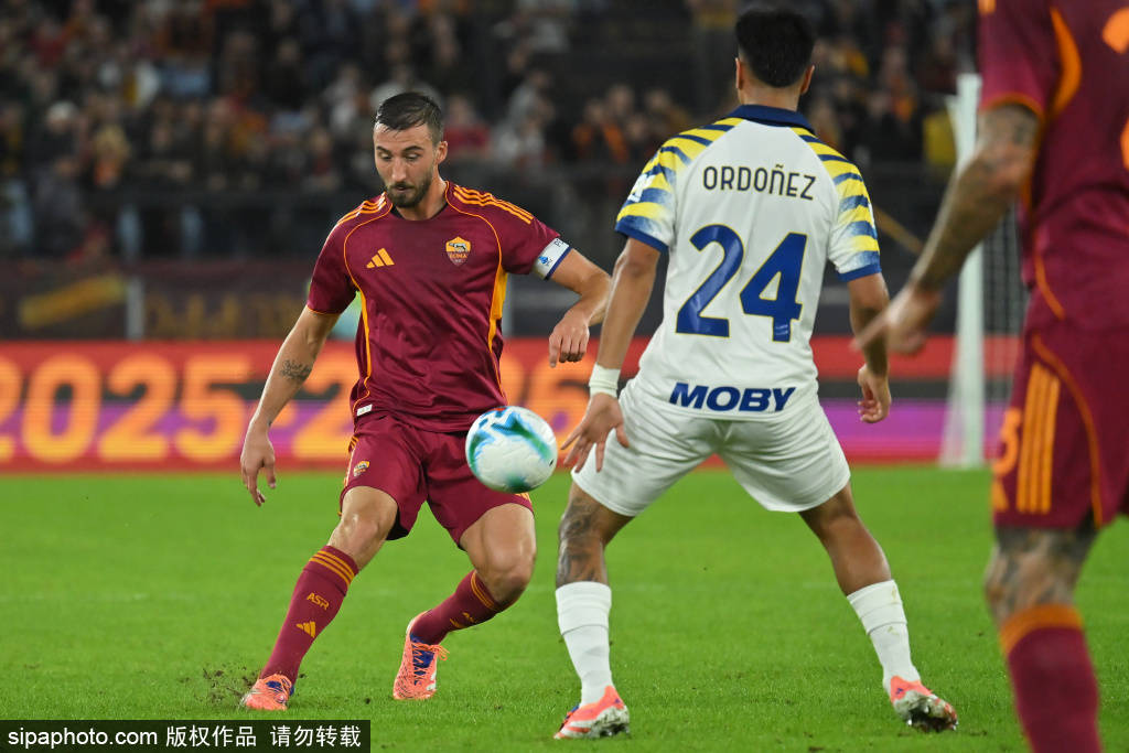 皇冠信用网怎么代理
_罗麦多重返泰山主场:26年情缘与宿茂臻的动人时刻