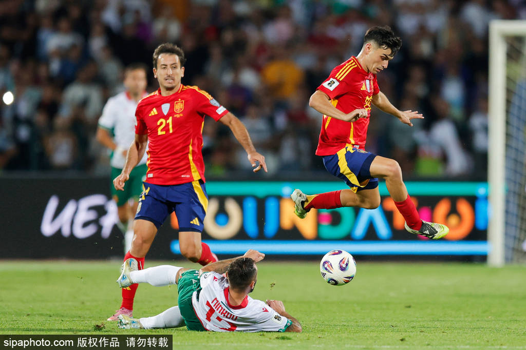 皇冠信用开户
_观战台:法国荷兰葡萄牙赢球进世界杯 英格兰力争七连胜