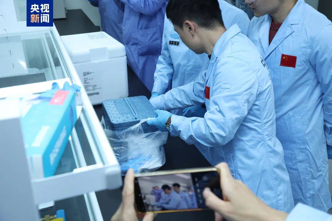 皇冠信用网会员
_带回近100斤太空特产皇冠信用网会员
!已交付科学家