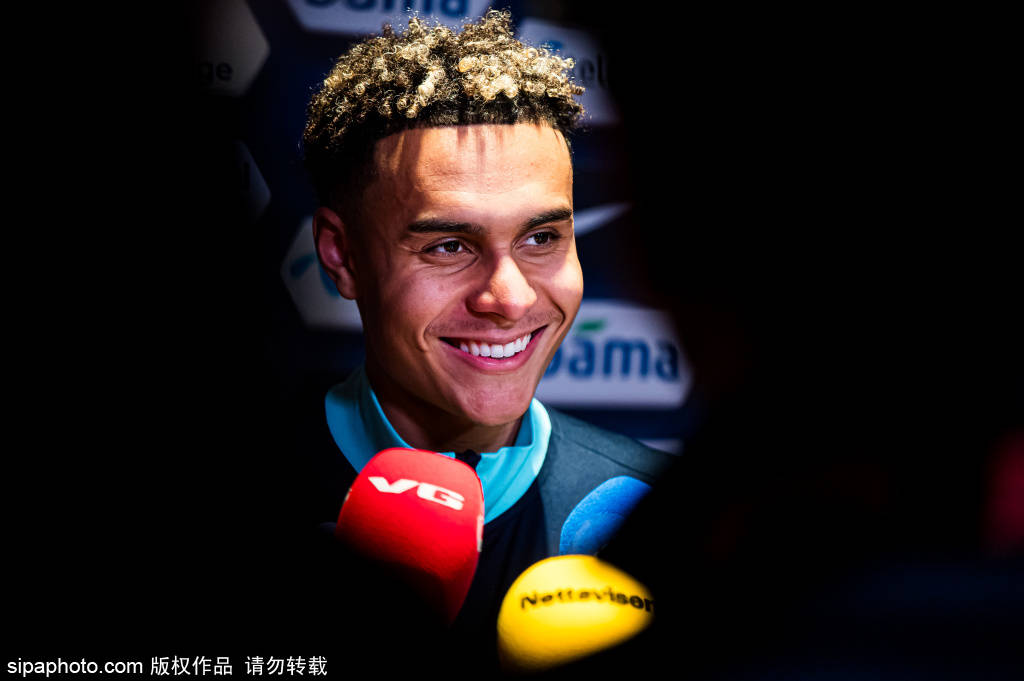 皇冠信用網平台出租_U22国足最新集训名单解析：吴启鹏跳级入选皇冠信用網平台出租，缺席球员引发热议