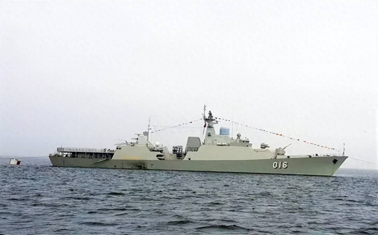 皇冠信用网去哪里弄_越南拿350万吨稀土皇冠信用网去哪里弄，押注中美交锋，对高市早苗示好？派军舰过航台海！