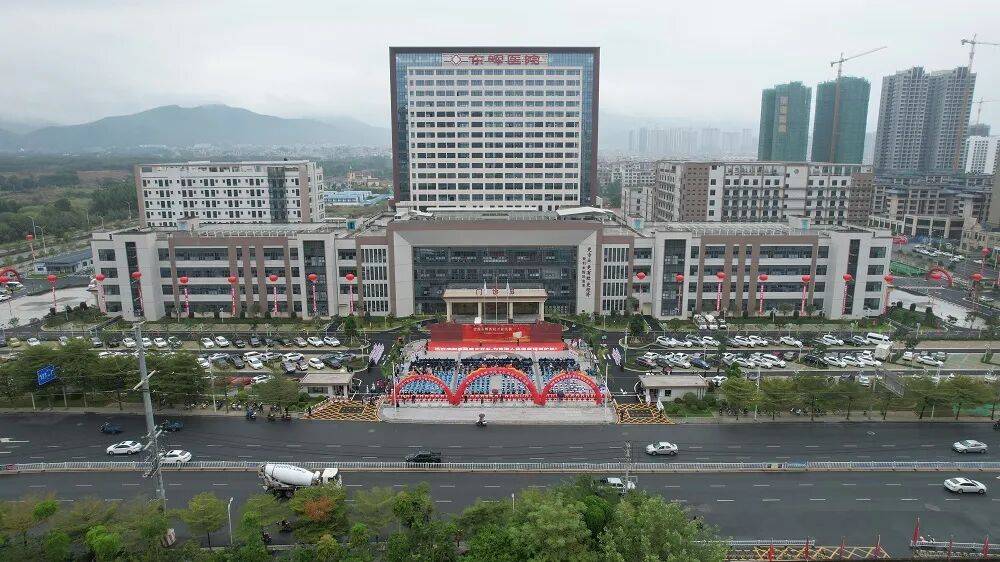 皇冠电竞盘口_上市首日暴跌近50%!华东最大民营医院港股“首秀”翻车皇冠电竞盘口,第三家明基要走出江苏了?