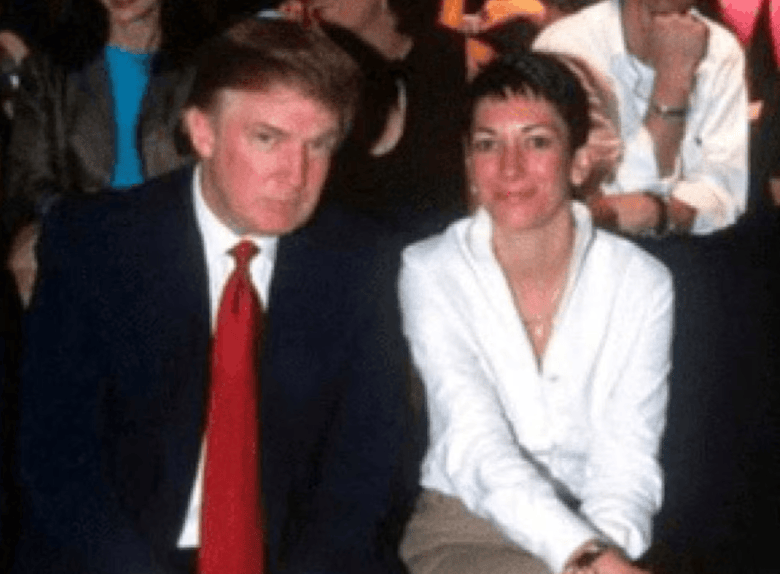 皇冠信用网如何申请_“这次飞行中皇冠信用网如何申请,就三个人,爱泼斯坦、特朗普、20岁女性”