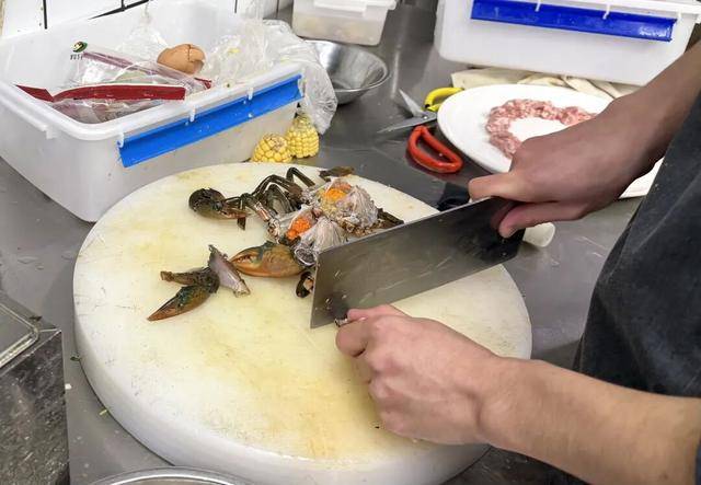 皇冠信用网在线开户_闵行夜查皇冠信用网在线开户!上海禁令下仍有商家自制售卖生腌