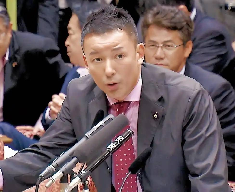 皇冠b盘_日本内部开始内讧皇冠b盘，日官员称“若中国动核武器，东京挨一发就得玩完”，日防长急赴美！